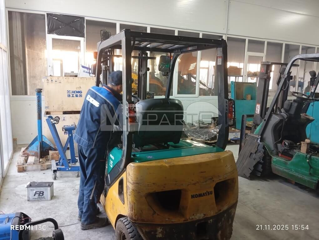 Ремонт вилочного погрузчика KOMATSU