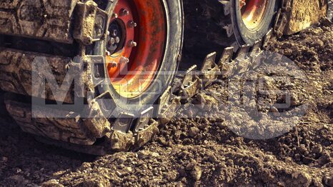 Фото: Накидные гусеницы MCLAREN RUBBER OTT 12