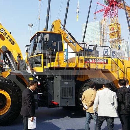 Фото: Крупногабаритный фронтальный погрузчик Фронтальный погрузчик XCMG LW1200KN