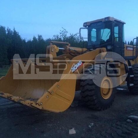 Фото: Крупногабаритный фронтальный погрузчик Фронтальный погрузчик XCMG LW600KN