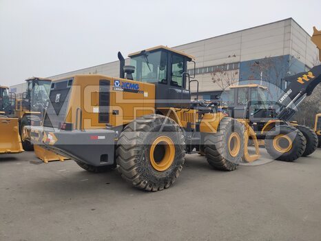 Фото: Крупногабаритный фронтальный погрузчик Фронтальный погрузчик XCMG LW600KN