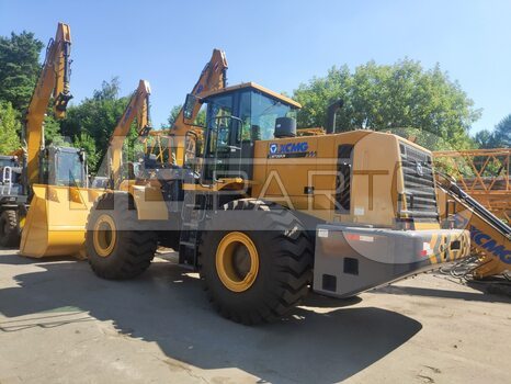 Фото: Крупногабаритный фронтальный погрузчик Фронтальный погрузчик XCMG LW700KN