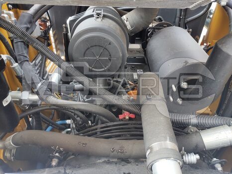 Фото: Мини-погрузчик Мини-погрузчик XCMG XC760K