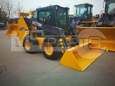 Фото: Мини-погрузчик Мини-погрузчик XCMG XC770RU