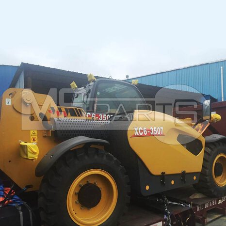 Фото: Телескопический погрузчик XCMG XC6-3507
