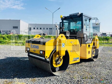 Фото: Каток дорожный XCMG XD102