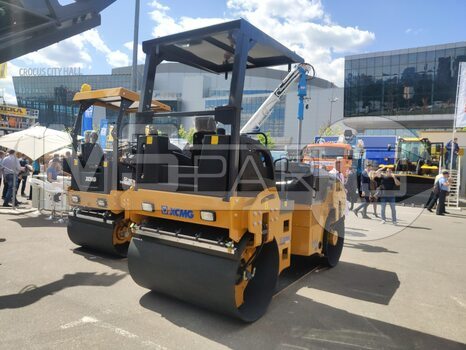 Фото: Каток дорожный XCMG XMR603