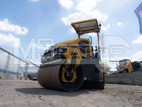 Фото: Дорожный каток XCMG XD120