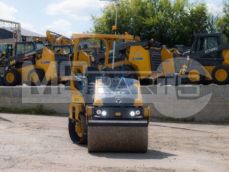 Фото: Дорожный каток XCMG XD120