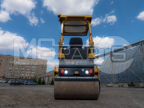 Фото: Дорожный каток XCMG XD120