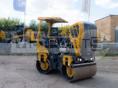 Фото: Дорожный каток XCMG XD120