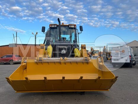 Фото: Экскаватор-погрузчик Экскаватор-погрузчик XCMG XC8-S2570
