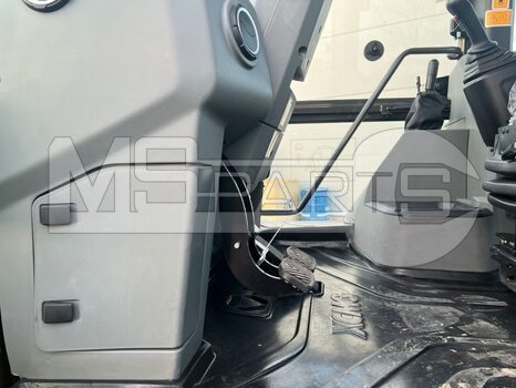 Фото: Экскаватор-погрузчик Экскаватор-погрузчик XCMG XC8-S2570