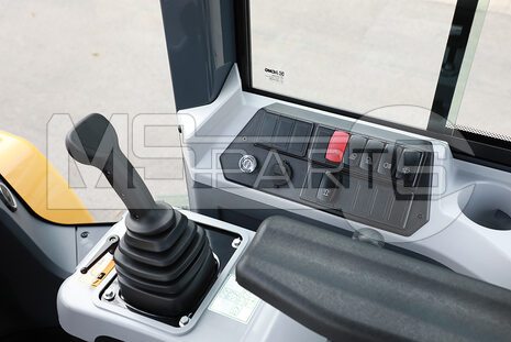 Фото: Крупногабаритный фронтальный погрузчик Фронтальный погрузчик XCMG XC938