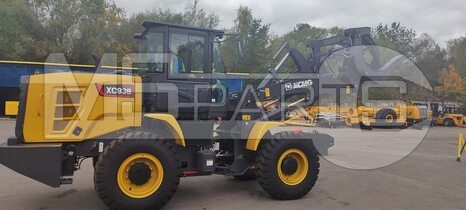 Фото: Крупногабаритный фронтальный погрузчик Фронтальный погрузчик XCMG XC938