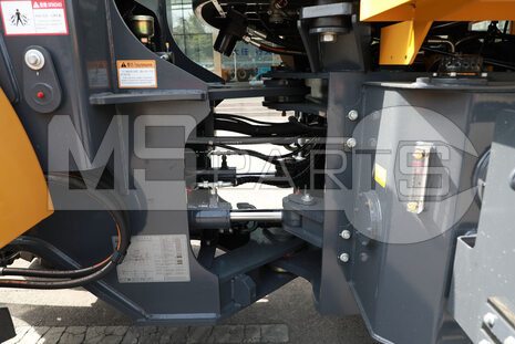 Фото: Крупногабаритный фронтальный погрузчик Фронтальный погрузчик XCMG XC948