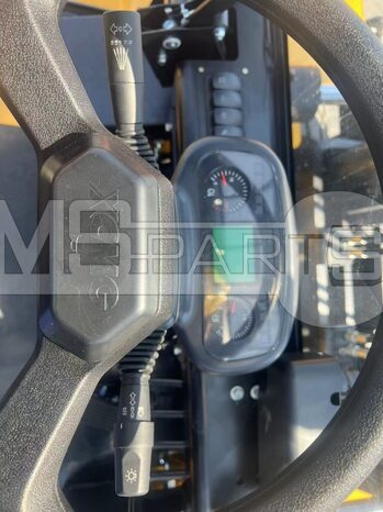 Фото: Вилочный погрузчик XCMG XCF706K