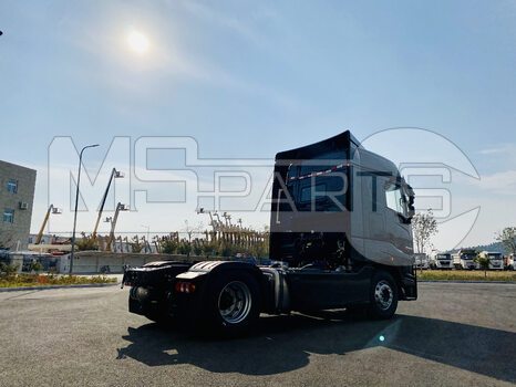 Фото: Тягач Тягач XCMG XGA4185D5WA