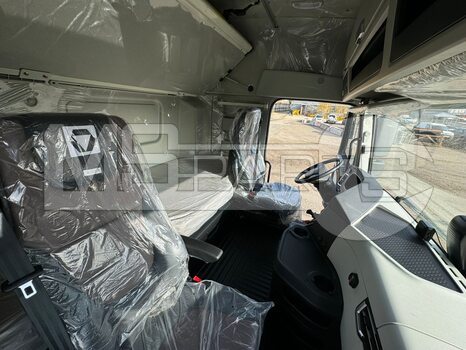 Фото: Тягач Тягач XCMG XGA4185D5WA