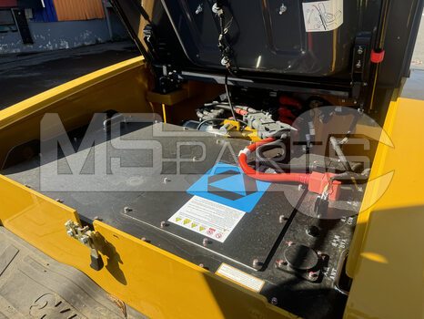 Фото: Вилочный погрузчик XCMG XCB20 (LX5-C)
