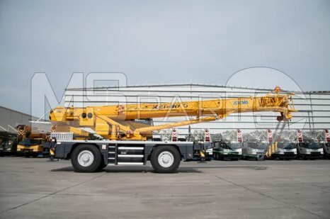 Фото: Кран XCMG XCR30S