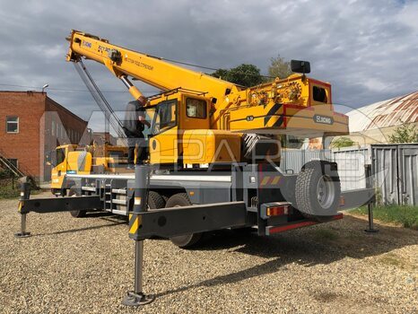 Фото: Автокран XCMG XCT30