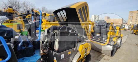 Фото: Каток тандемный XCMG XD140