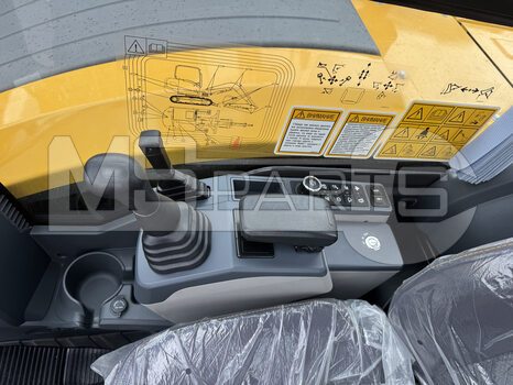 Фото: Мини-экскаватор XCMG XE60G